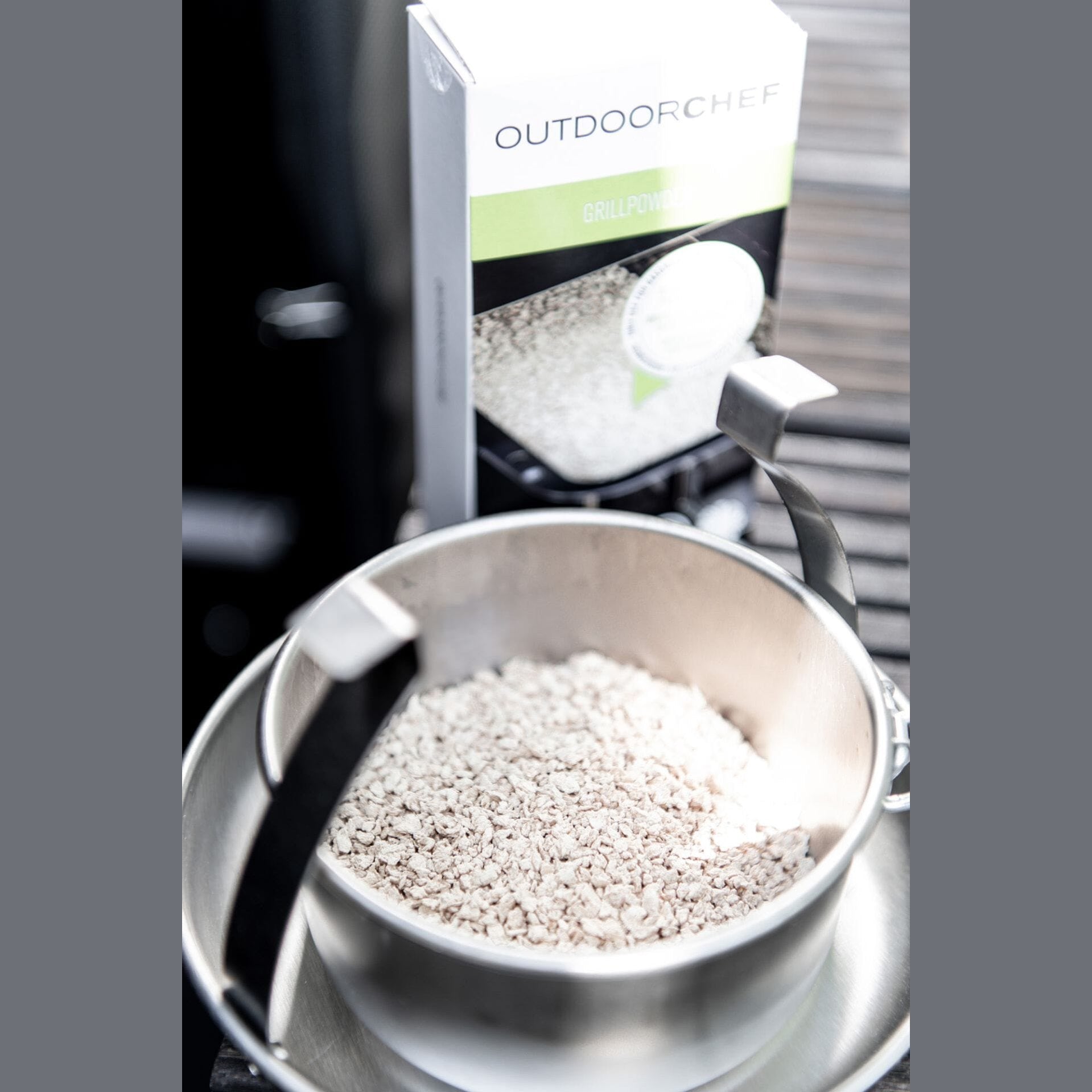 OutdoorChef Grill Powder - Grill Seasoning and Cleaning