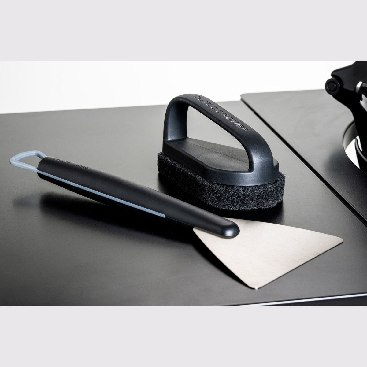OutdoorChef Plancha Cleaning Set