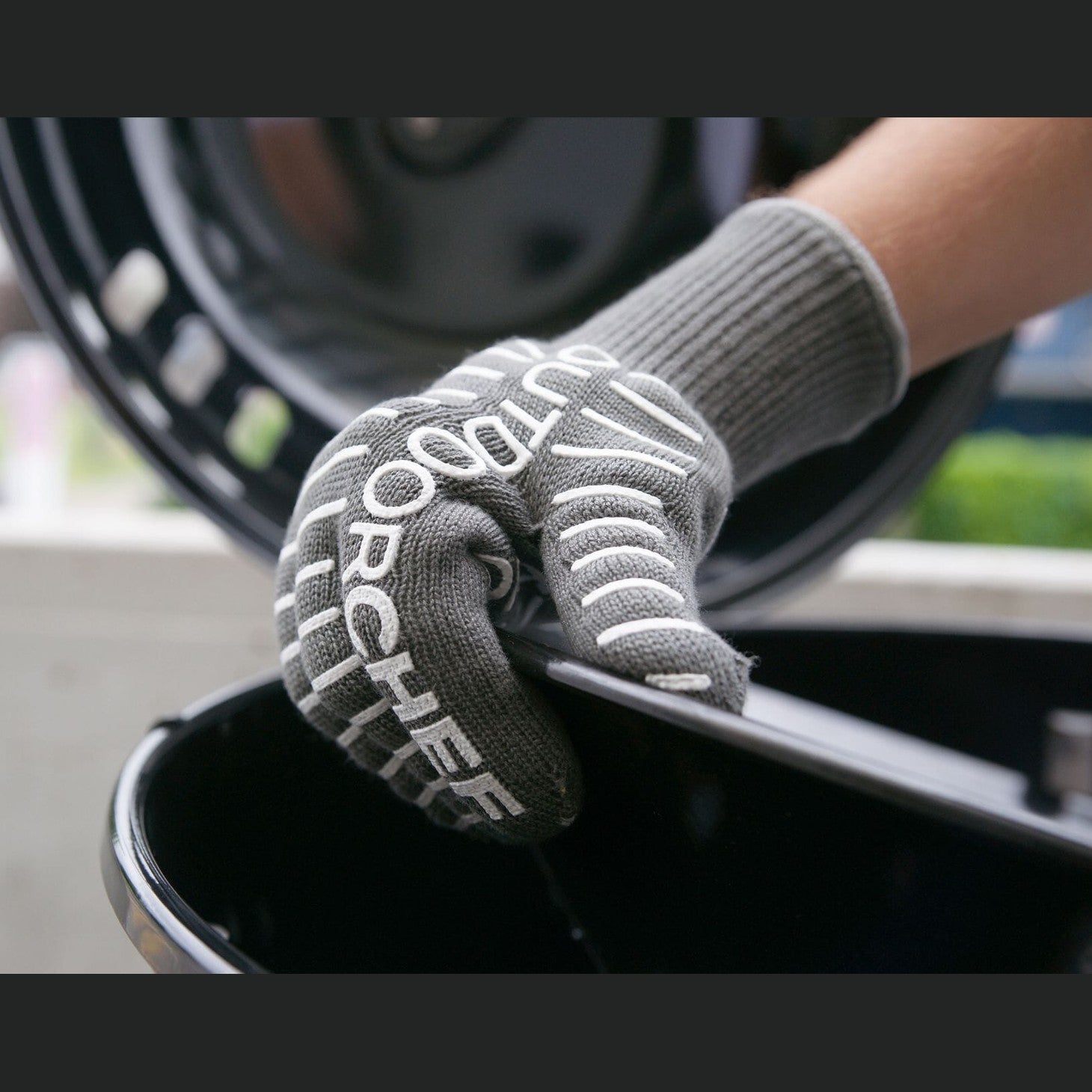 OutdoorChef Grill Glove - Silicone Coated Heat Protection