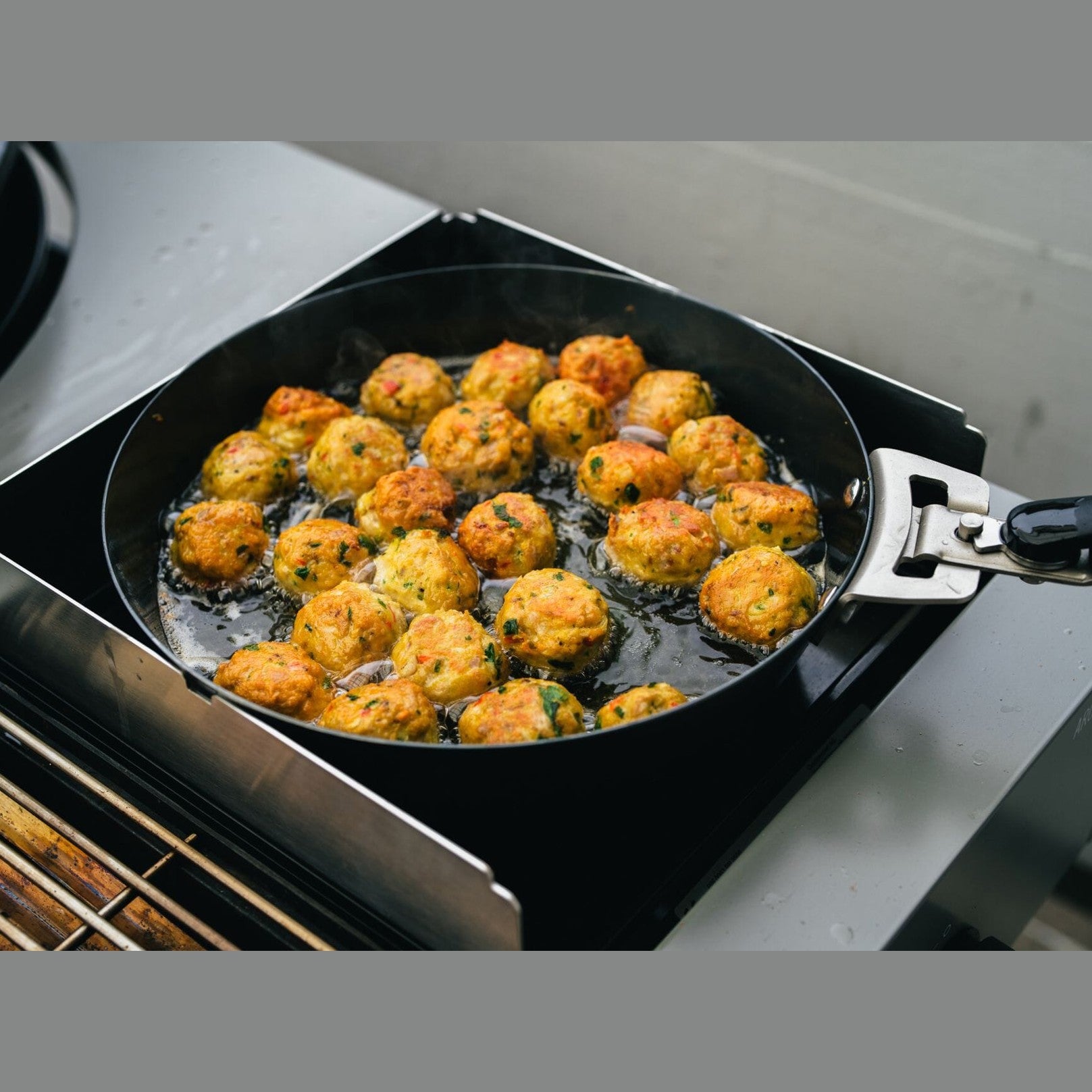 OutdoorChef Carbon Steel Pan 24cm
