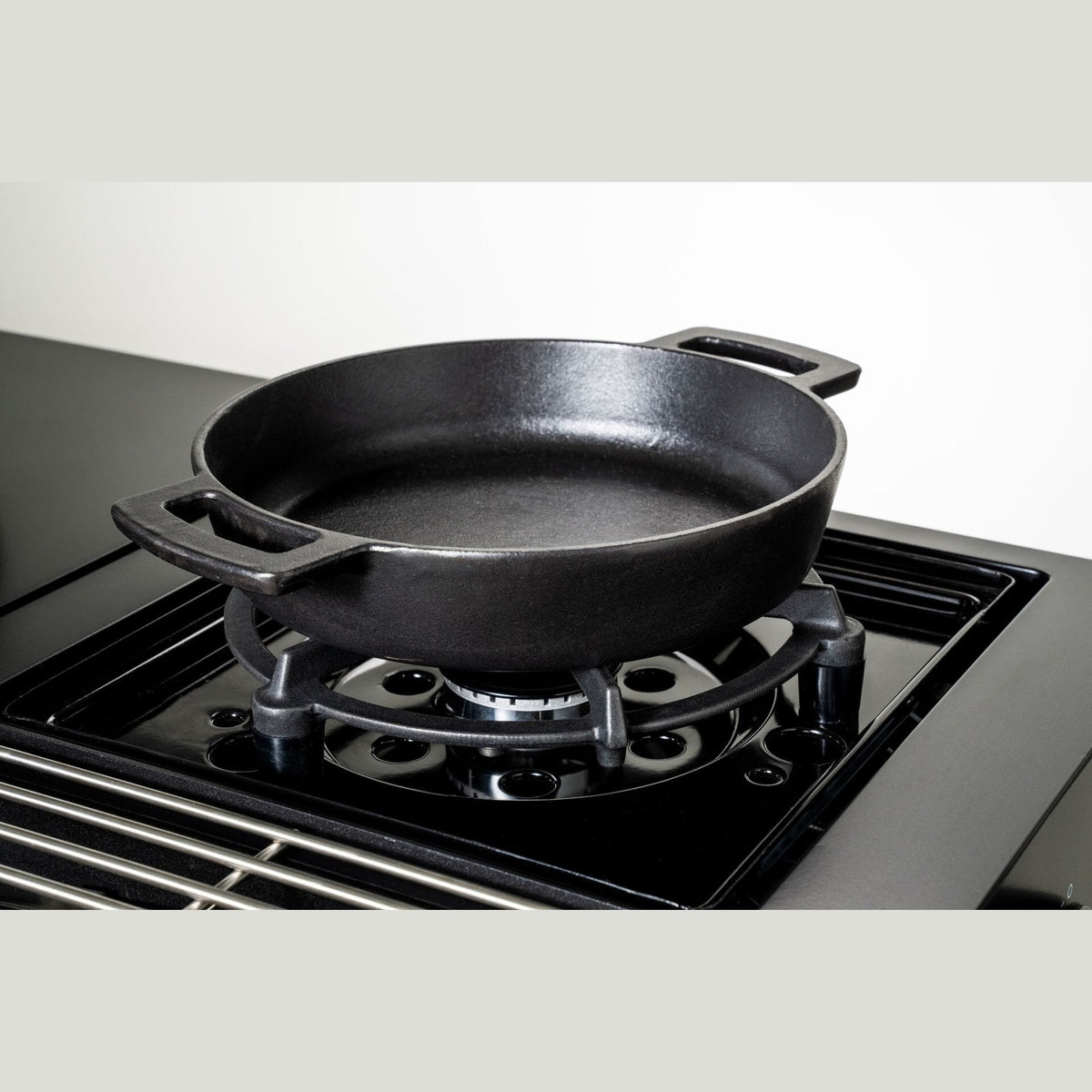 OutdoorChef Cast Iron Pan 28cm