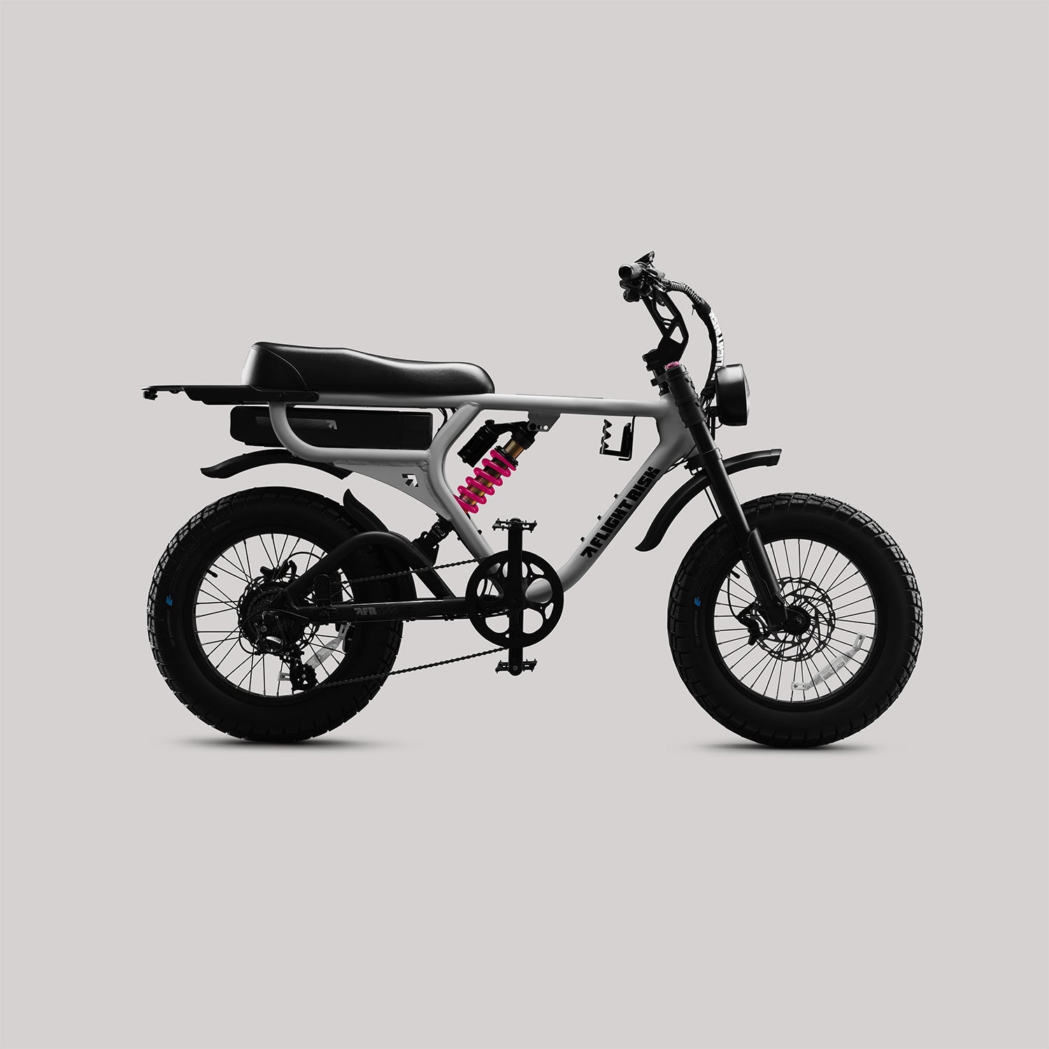 FR555 – The Trailblazer - Silver