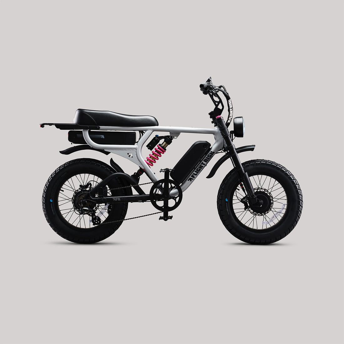 FR777 – The Apex - Black