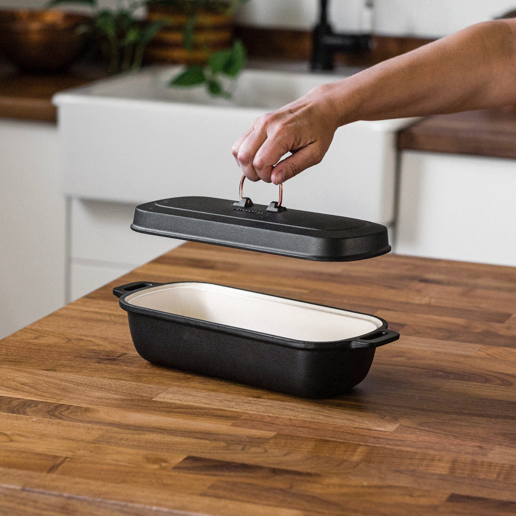 Barebones Enamel Lined Cast Iron Baking Pan
