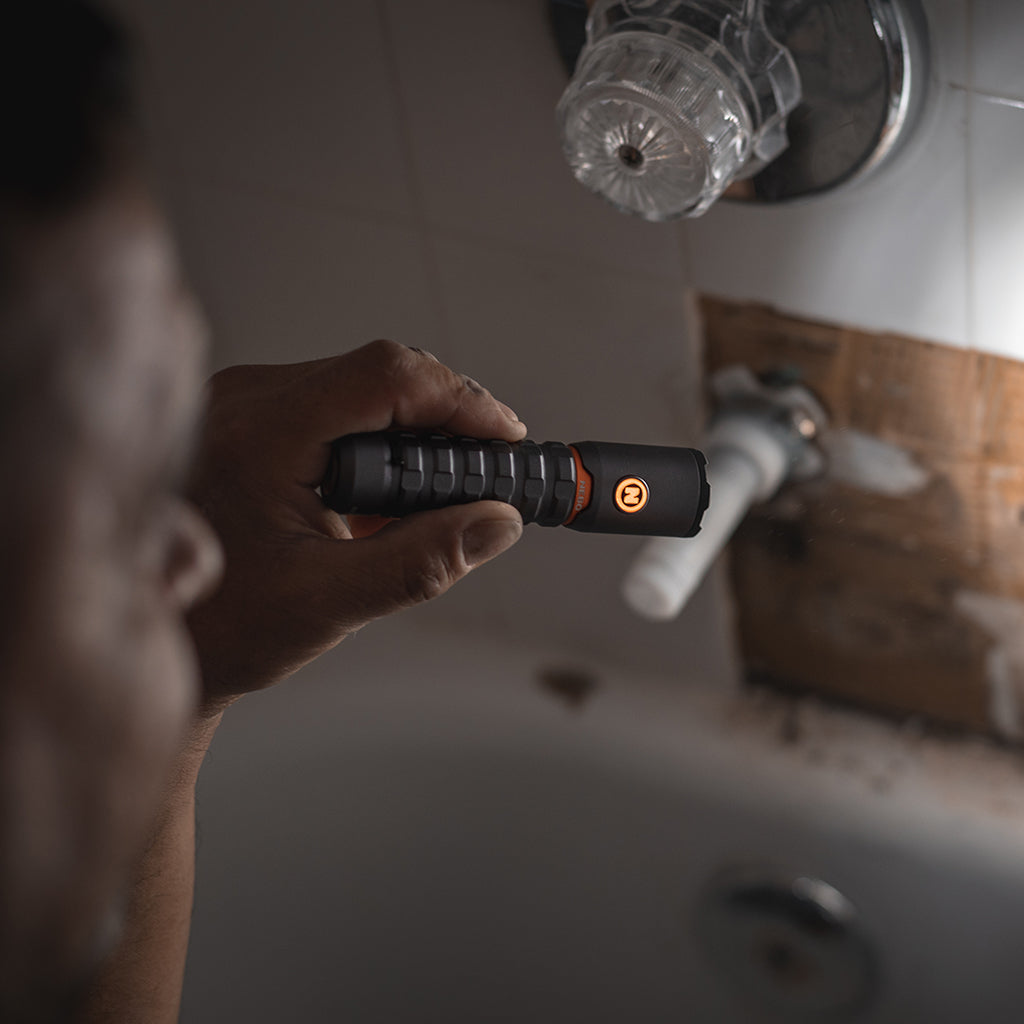 NEBO Torchy 2k, we continually innovate so that we can offer the highest quality LED lighting products at the best price. The Torchy 2K is MagDock USB rechargeable, water-resistant and is equipped with 5 light modes, which are seamlessly transitioned through Smart Power Control. This powerful pocket light features a detachable 2-way clip for convenient carry and hands-free lighting.
