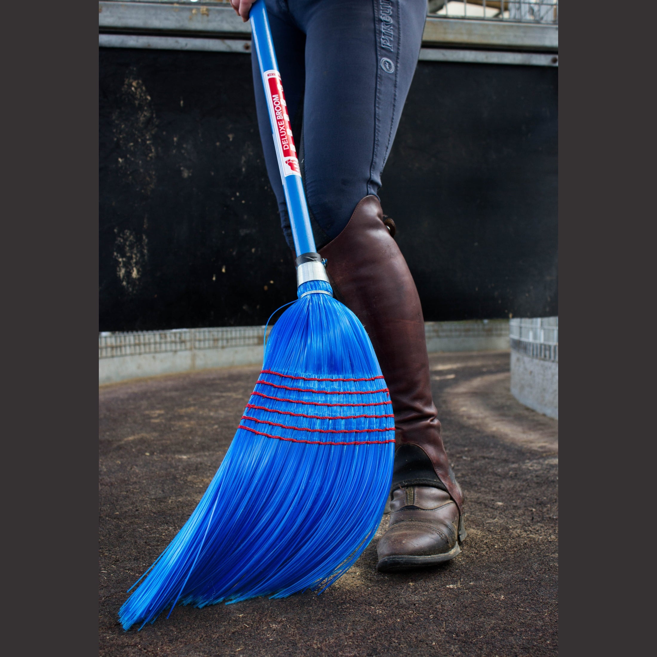 Red Gorilla Deluxe Large Corn Broom - Blue