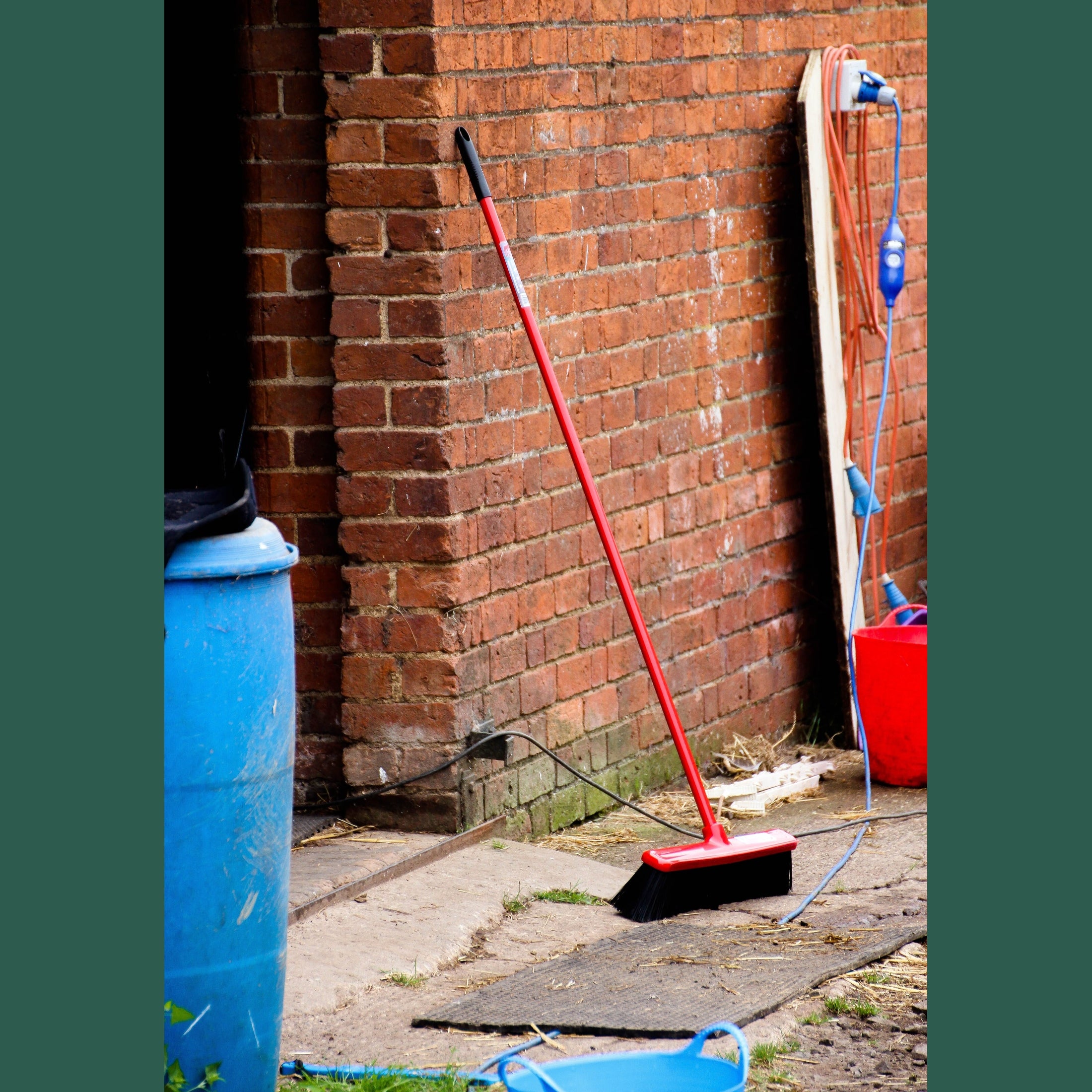 30cm Gorilla Broom Head - 30cm Red Head Only