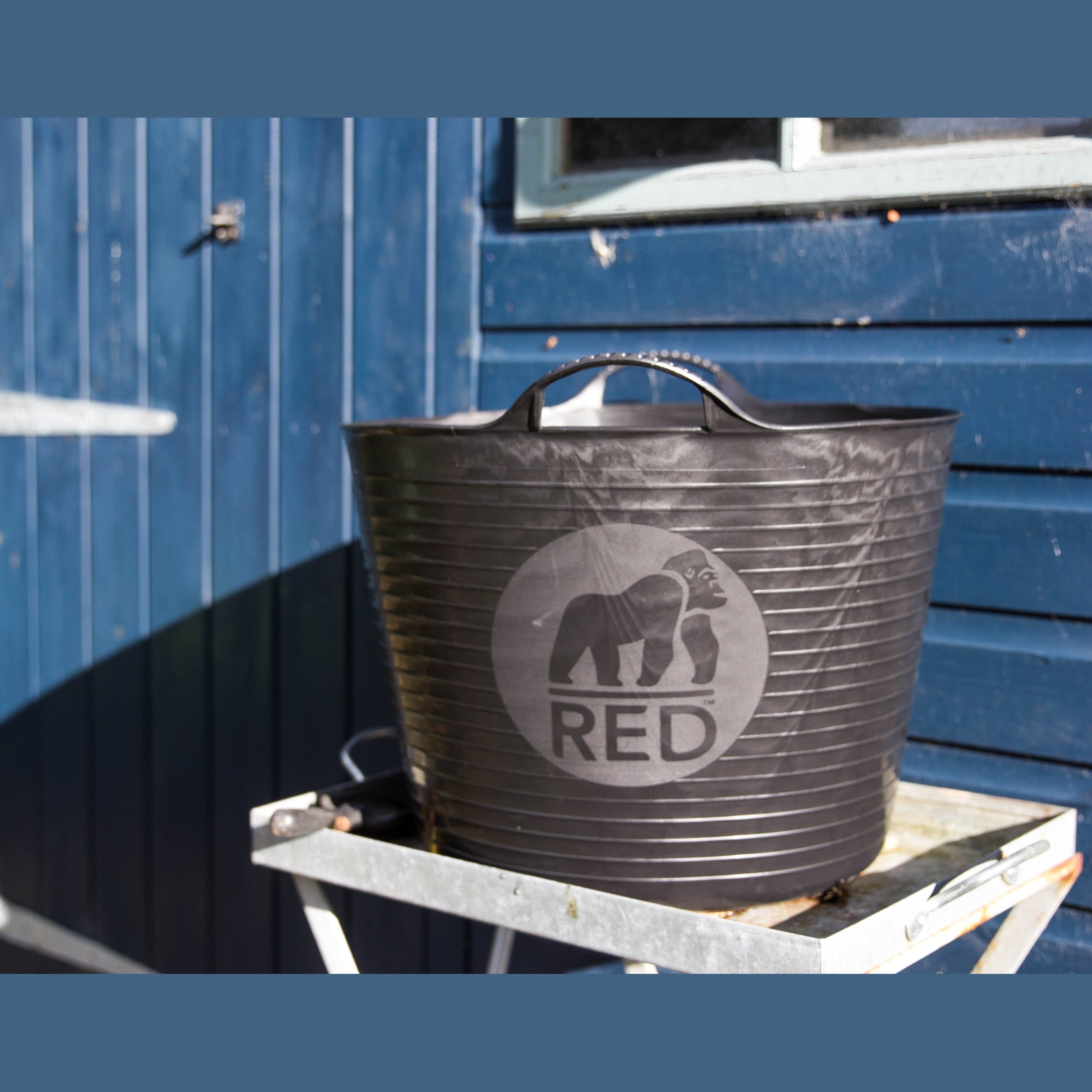 Red Gorilla 14L Tub - Black