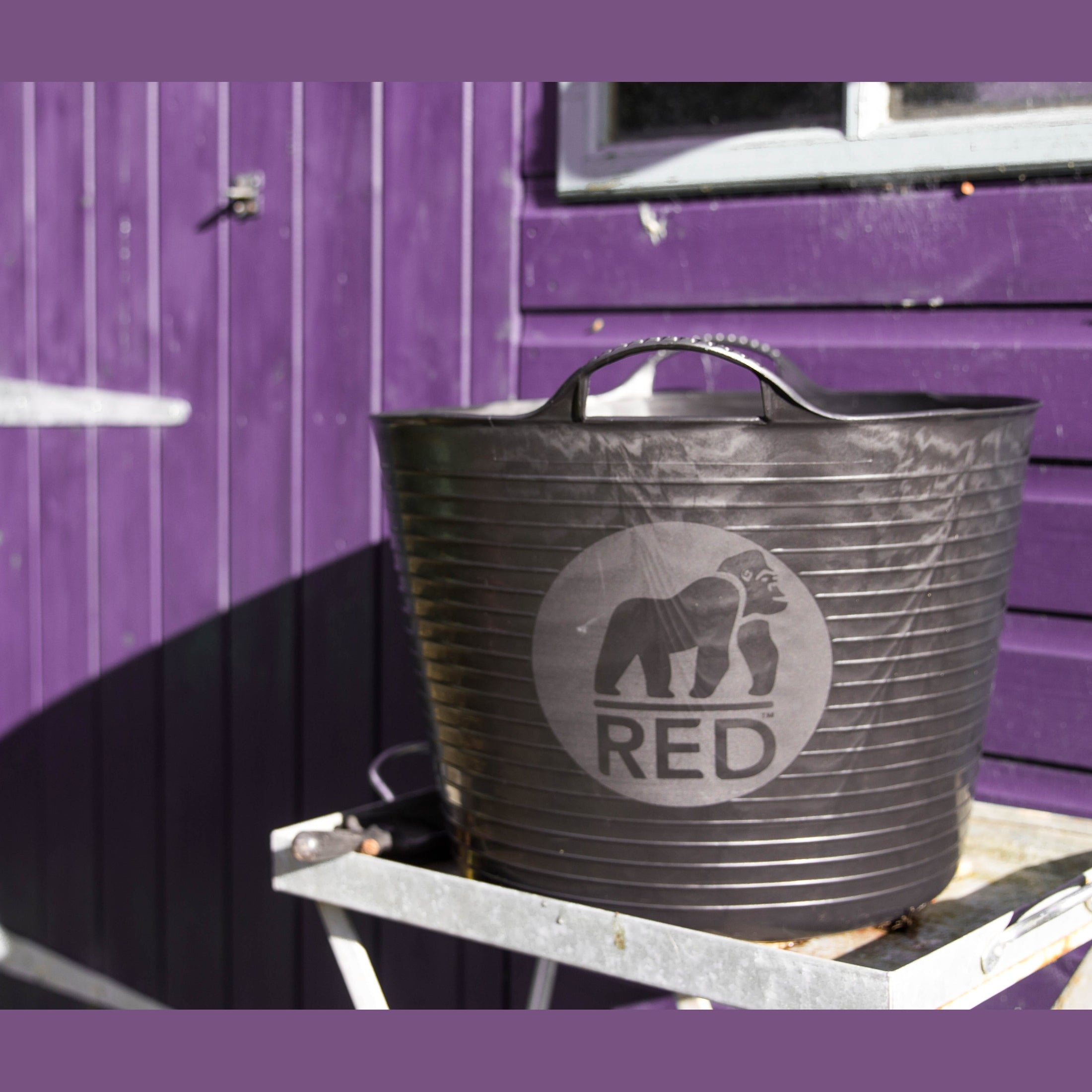Red Gorilla 14L Tub - Black
