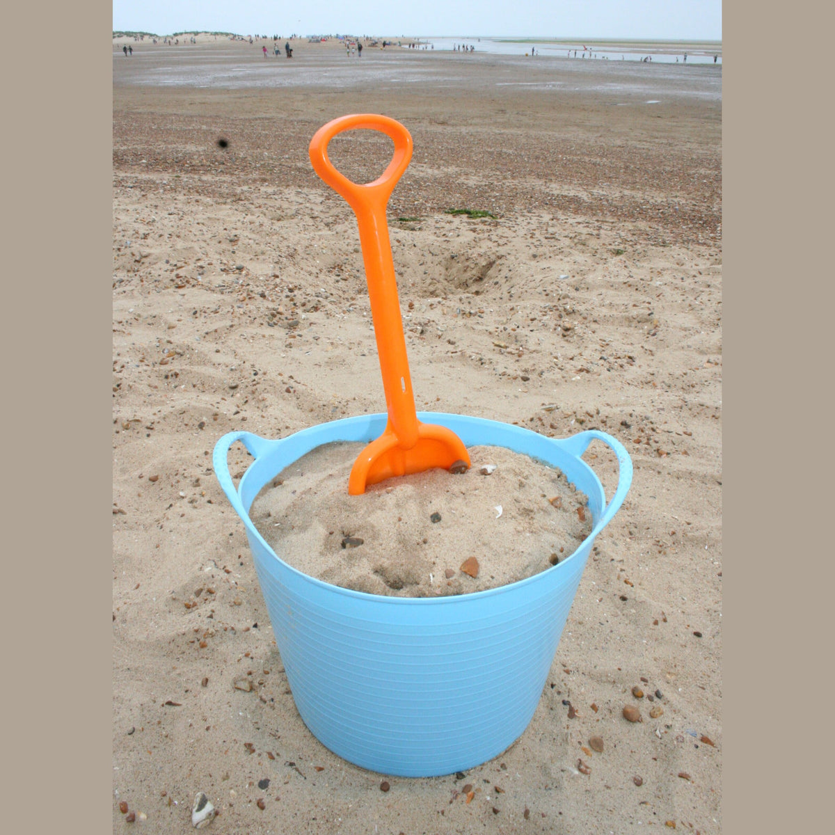 Red Gorilla Gorilla Tub Medium 26L - Sky Blue