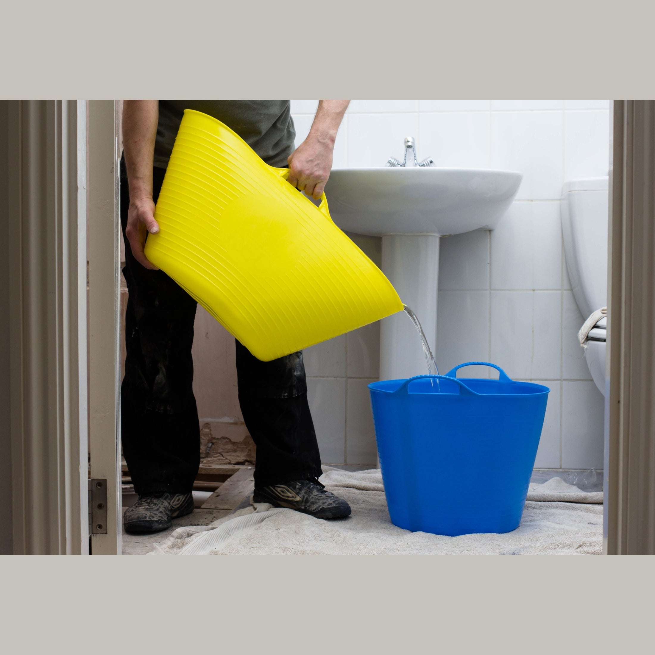 Red Gorilla Large 38L Tub - Blue