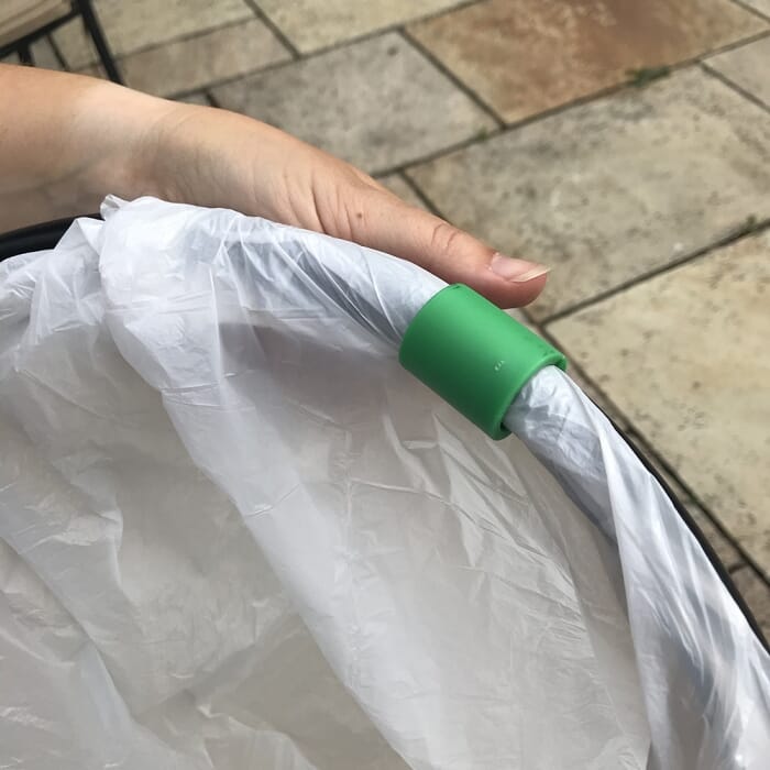 STV  Handy Bin Bag Holder