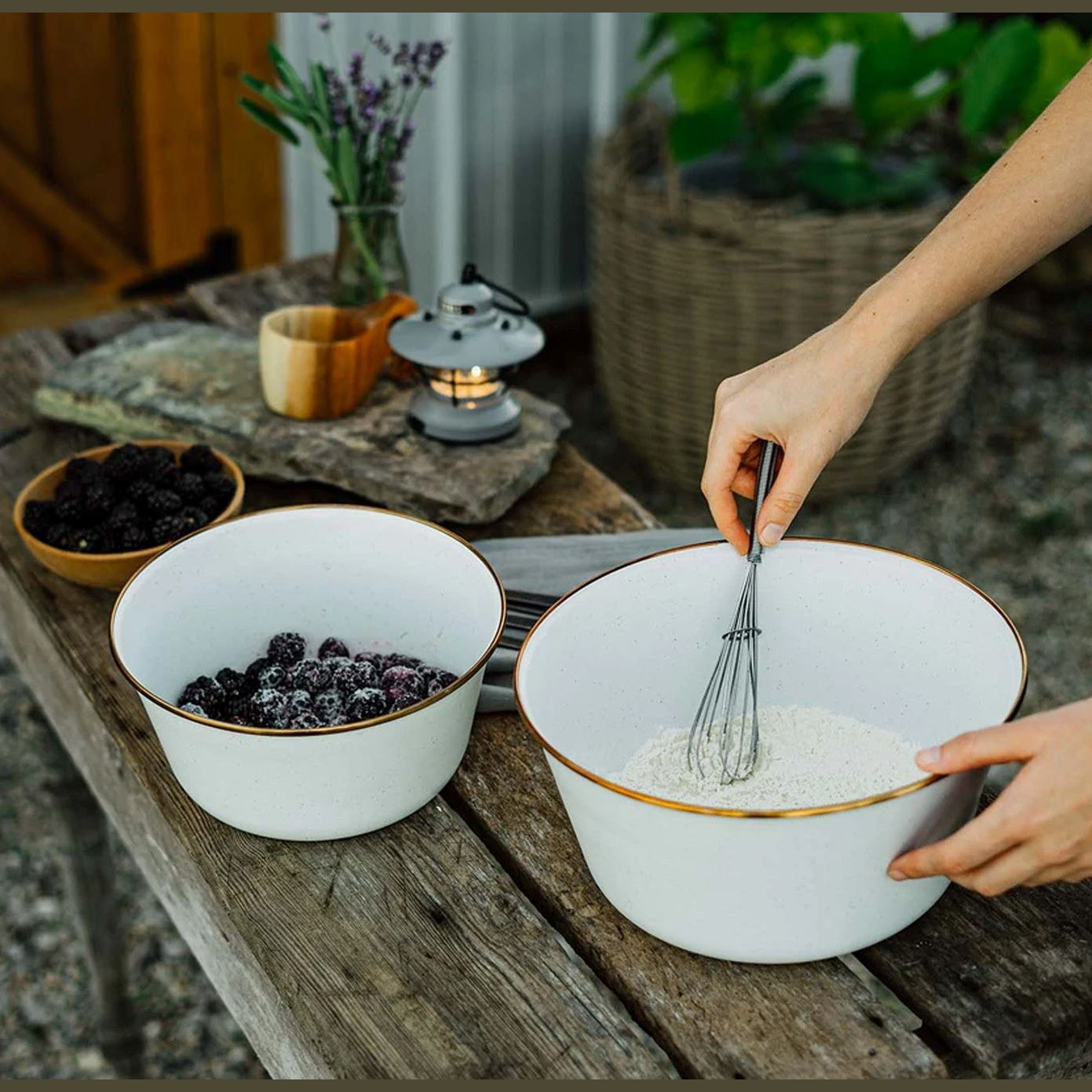 Enamel Mixing Bowl Set - Eggshell
