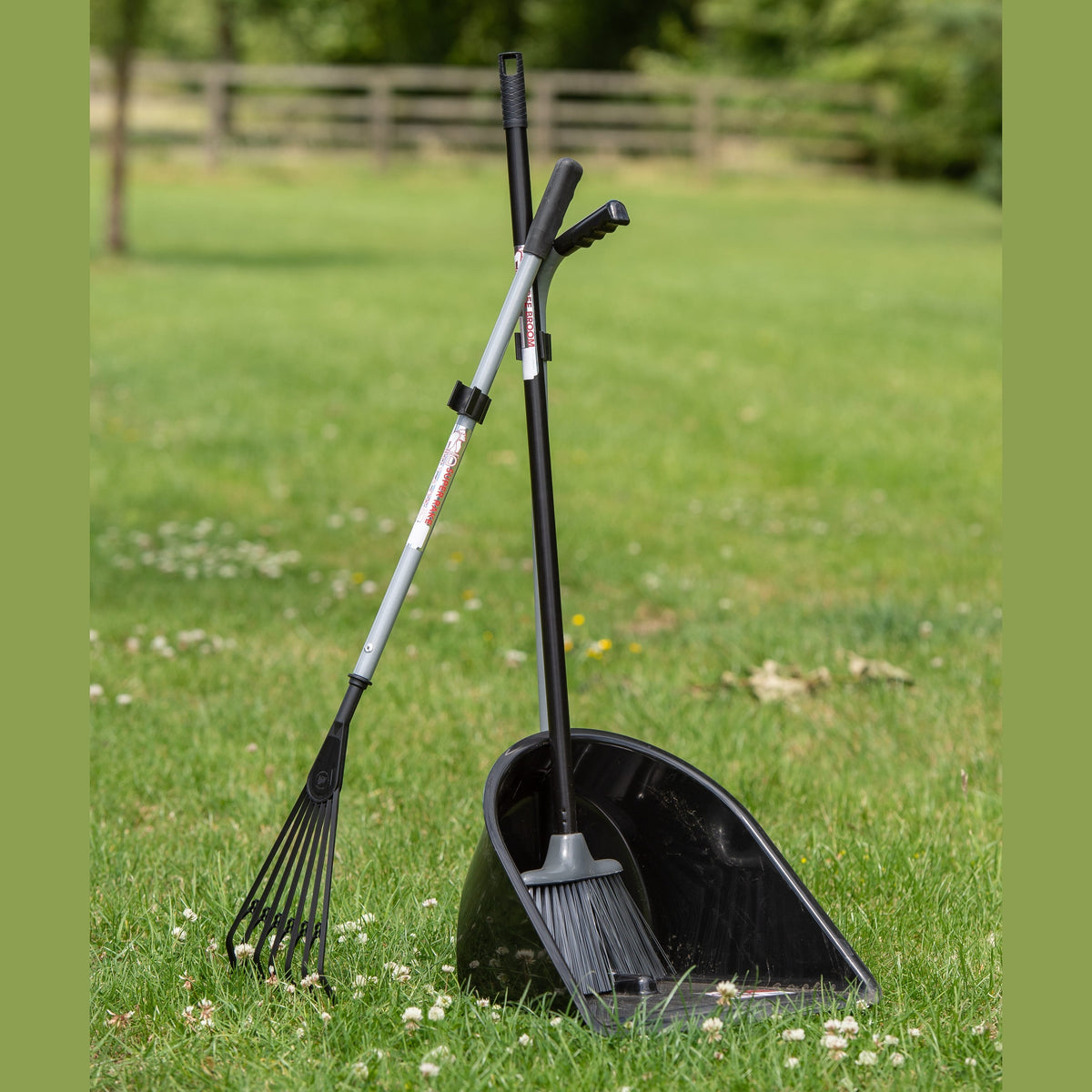 Red Gorilla Tidee Companion Set - Black (Tidee + Rake + Broom)
