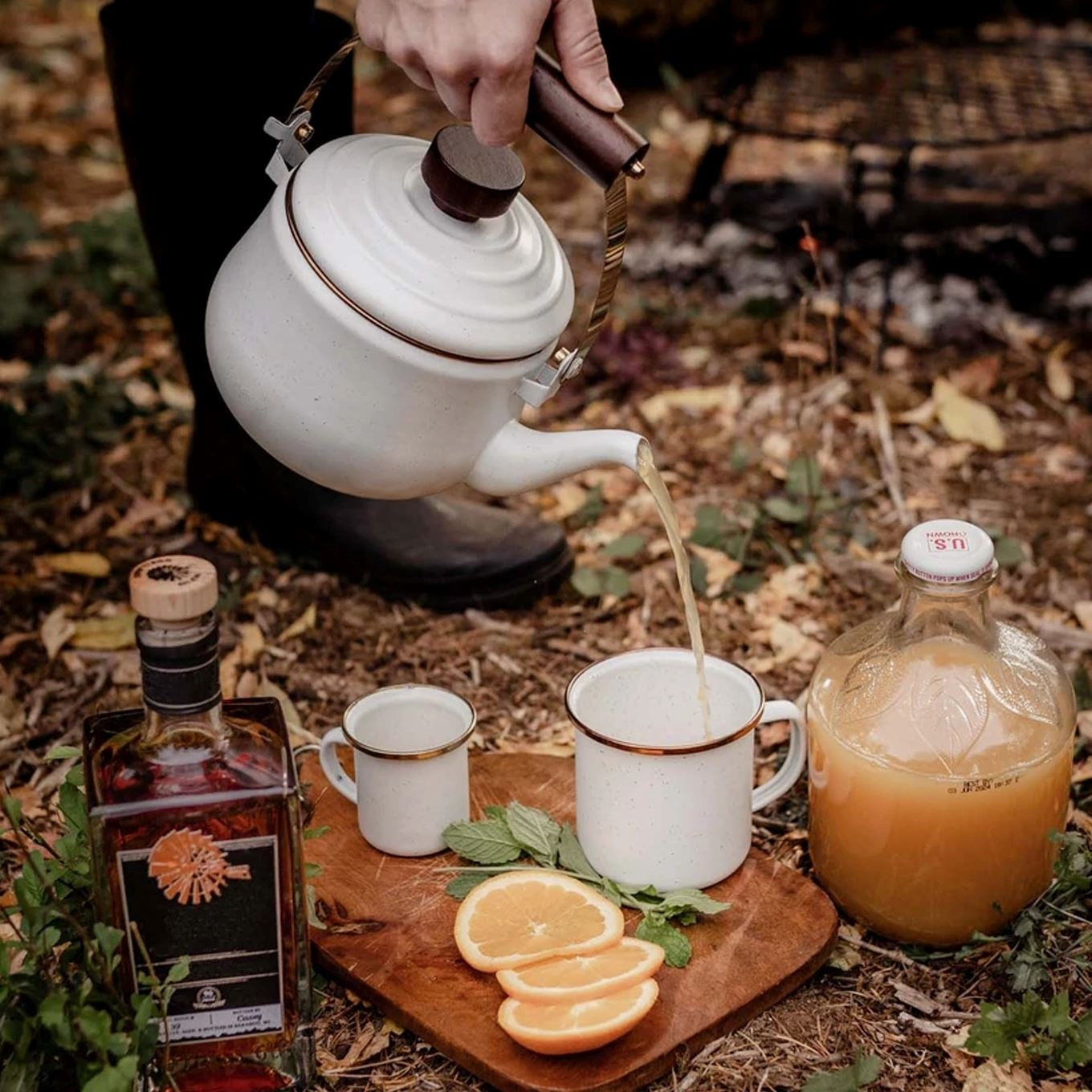 Enamel Teapot - Eggshell
