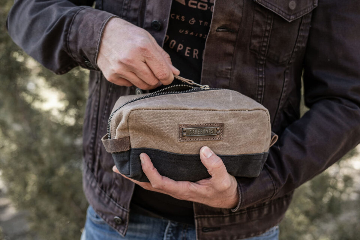 Barebones Neelum Dopp Kit (Khaki)
